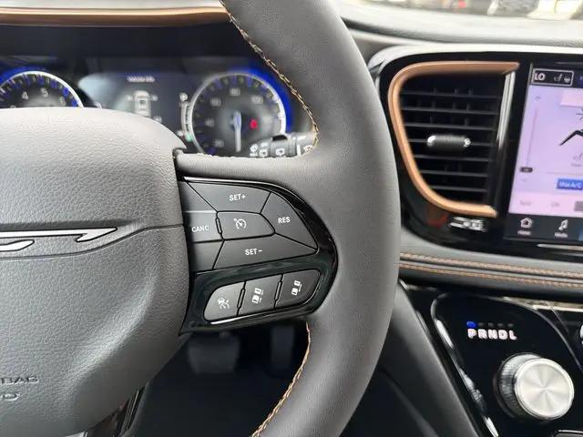 2027 Chrysler Pacifica Pinnacle