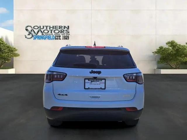 2026 Jeep Compass Latitude Altitude