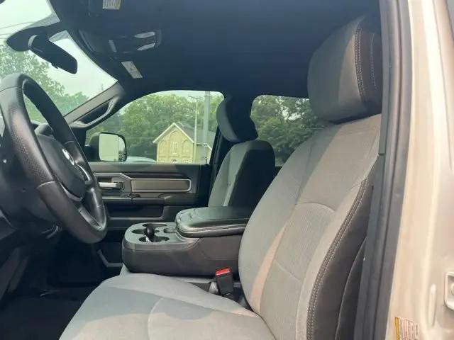 2022 Ram 2500 Big Horn Crew Cab 4x4 6'4" Box