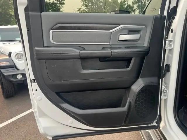 2022 Ram 2500 Big Horn Crew Cab 4x4 6'4" Box