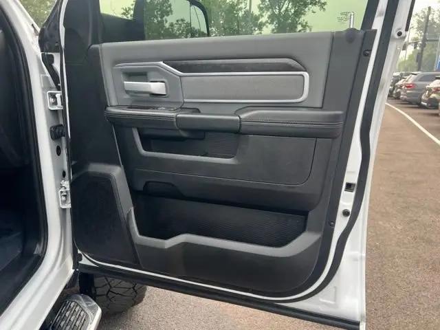 2022 Ram 2500 Big Horn Crew Cab 4x4 6'4" Box
