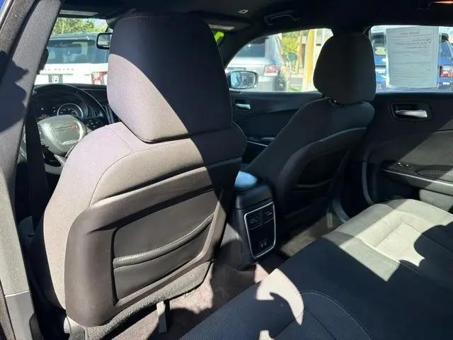 2017 Dodge Charger SE RWD