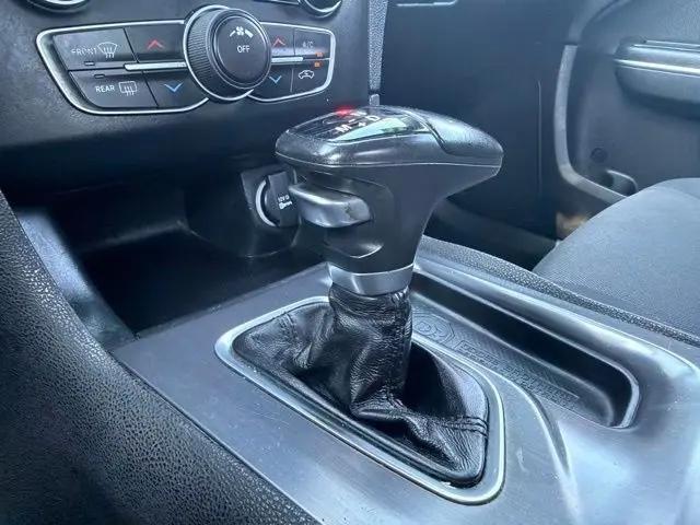 2017 Dodge Charger SE RWD