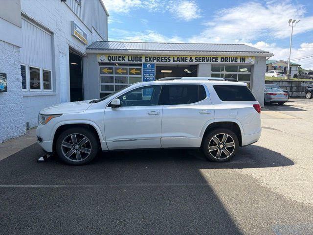 2017 GMC Acadia Denali 2017 GMC Acadia Denali