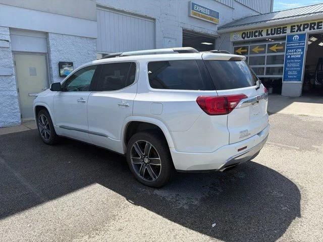 2017 GMC Acadia Denali 2017 GMC Acadia Denali