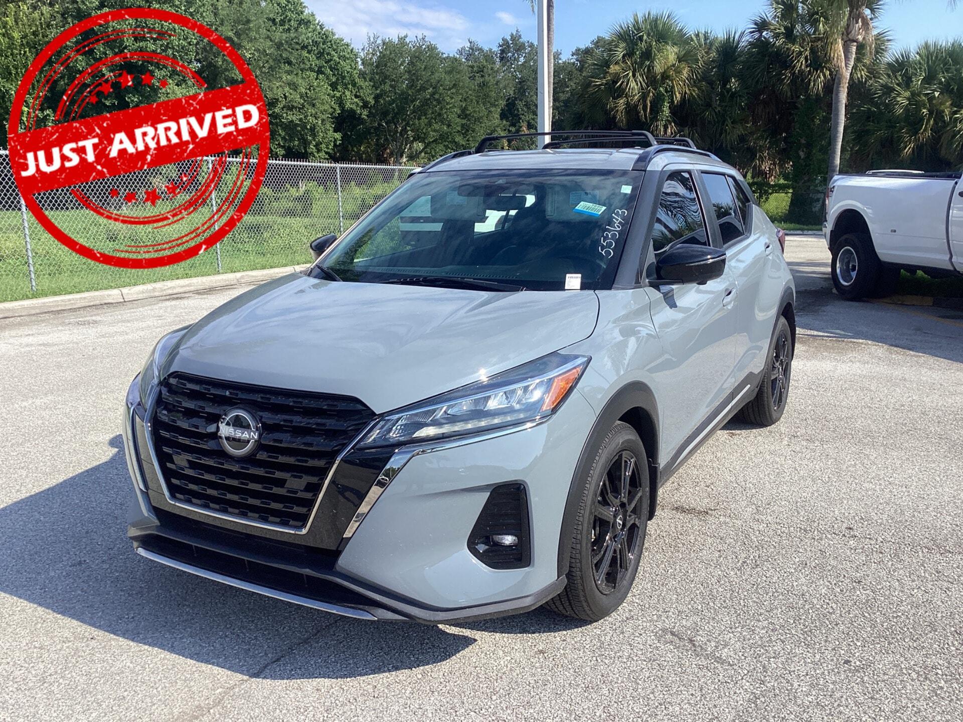 2023 Nissan Kicks SR FWD