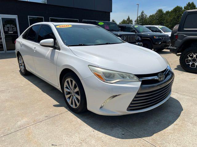 2015 Toyota Camry XLE V6 for sale in White Lake, MI