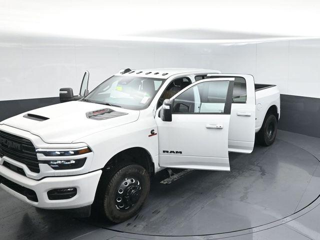 2026 Ram 3500 Laramie Crew Cab 4x4 8 Box