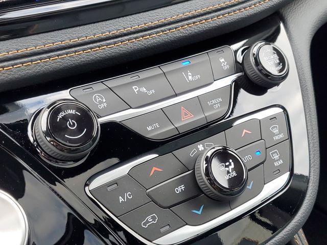 2027 Chrysler Pacifica Pinnacle