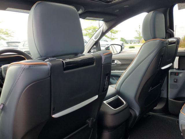 2027 Chrysler Pacifica Pinnacle