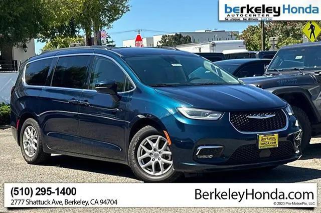 2022 Chrysler Pacifica Touring L for sale in Berkeley, CA