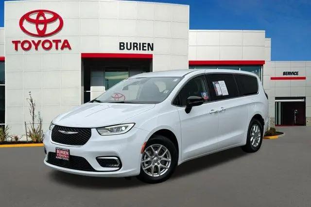 2024 Chrysler Pacifica Touring L for sale in Burien, WA