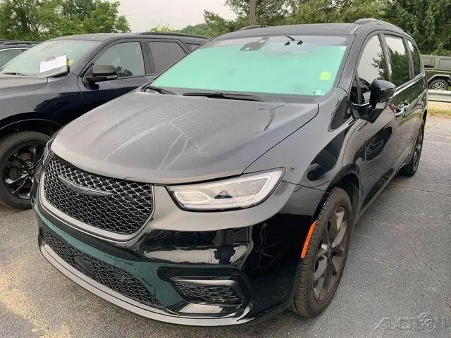 2026 Chrysler Pacifica Limited AWD for sale in Cranberry Township, PA