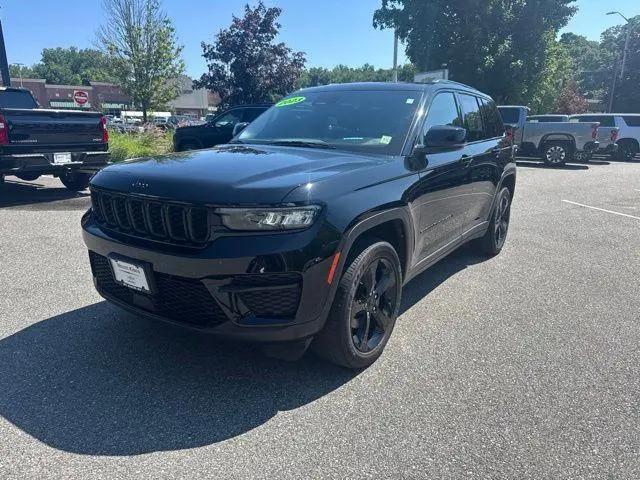 2023 Jeep Grand Cherokee Altitude X 4x4 for sale in Mount Kisco, NY