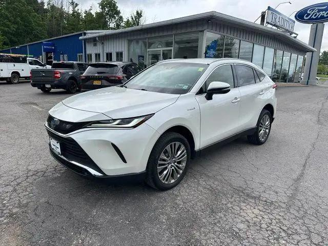 2021 Toyota Venza XLE for sale in Newark, NY