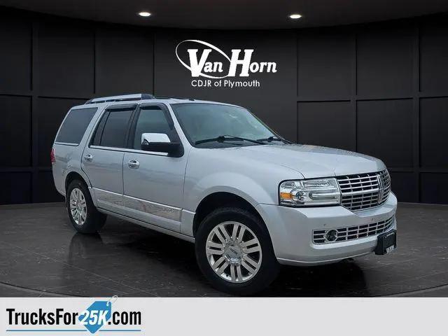 2012 Lincoln Navigator Base for sale in Plymouth, WI