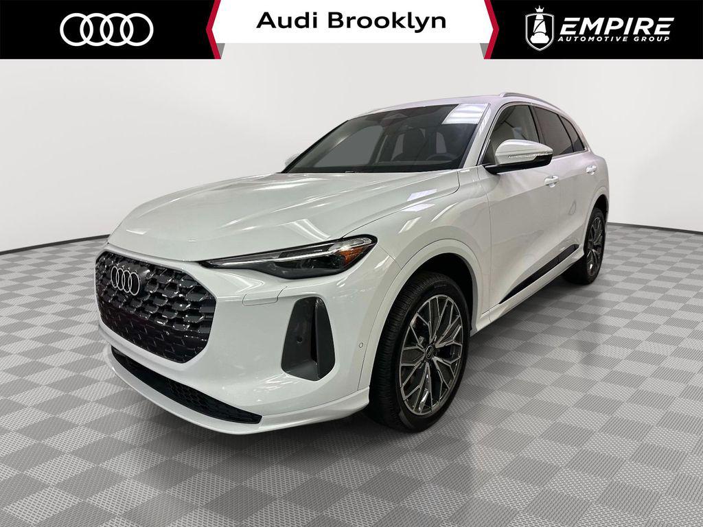 Glacier White Metallic 2025 Audi Q5 SUV / Crossover All-Wheel Drive 7-Speed Automatic