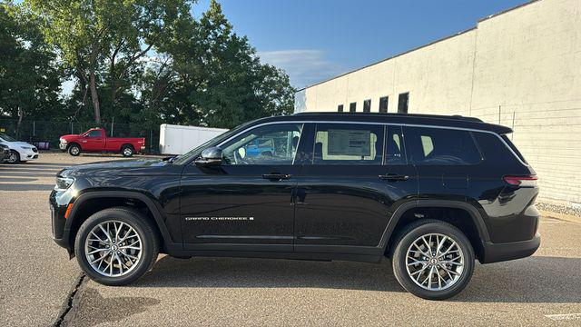 2027 Jeep Grand Cherokee L Limited