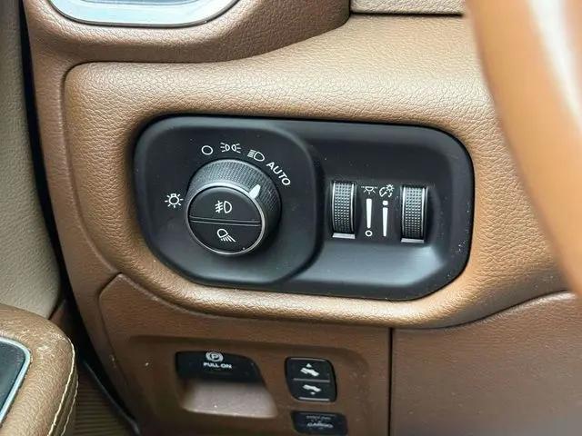 2021 Ram 1500 Laramie Crew Cab 4x4 57 Box