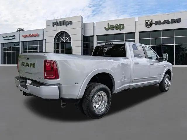 2026 Ram 3500 Limited Crew Cab 4x4 8 Box