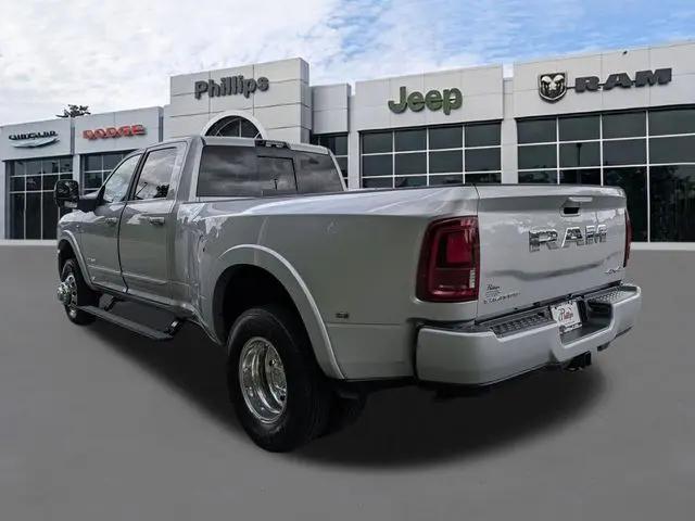 2026 Ram 3500 Limited Crew Cab 4x4 8 Box