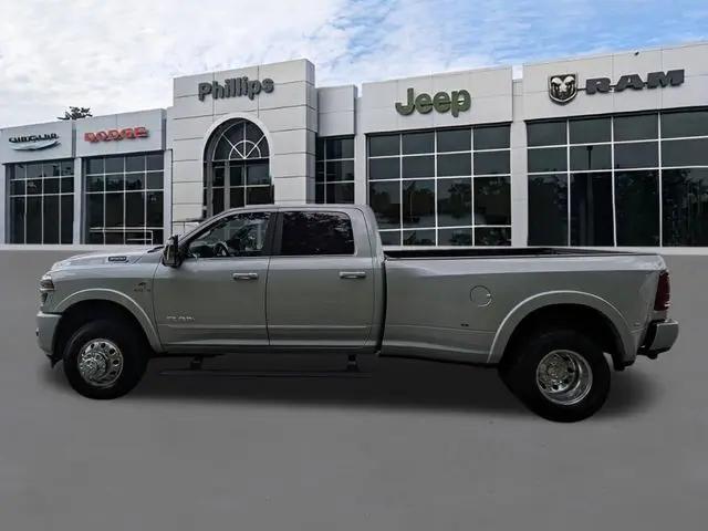 2026 Ram 3500 Limited Crew Cab 4x4 8 Box