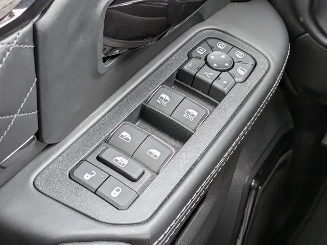 2026 Ram 3500 Limited Crew Cab 4x4 8 Box