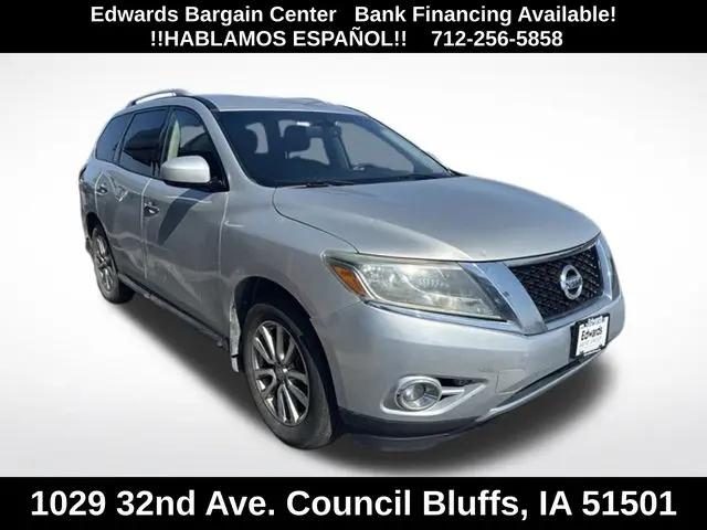 2015 Nissan Pathfinder SV for sale in Council Bluffs, IA
