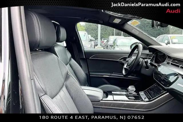 2022 Audi A8 L 55 TFSI quattro Tiptronic