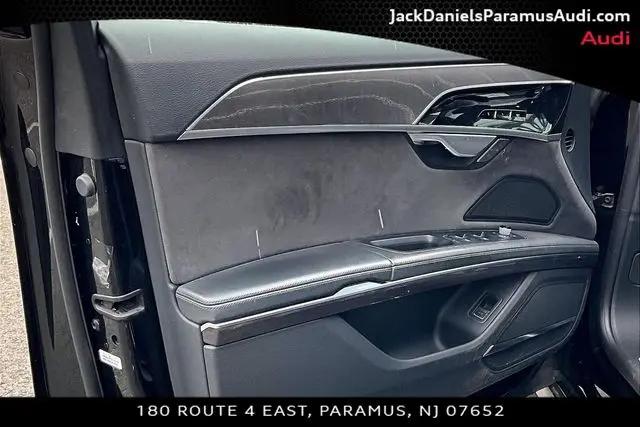 2022 Audi A8 L 55 TFSI quattro Tiptronic