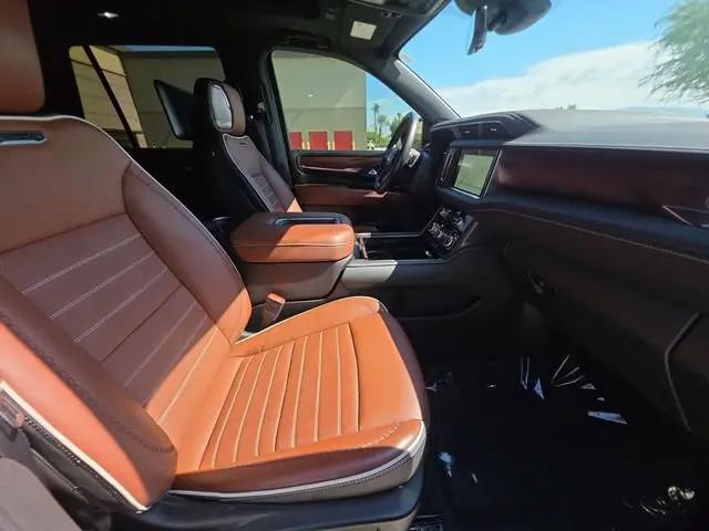 2023 GMC Yukon 4WD Denali Ultimate