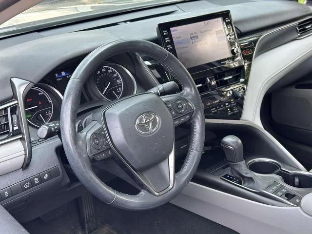 2022 Toyota Camry SE Hybrid 2022 Toyota Camry SE Hybrid