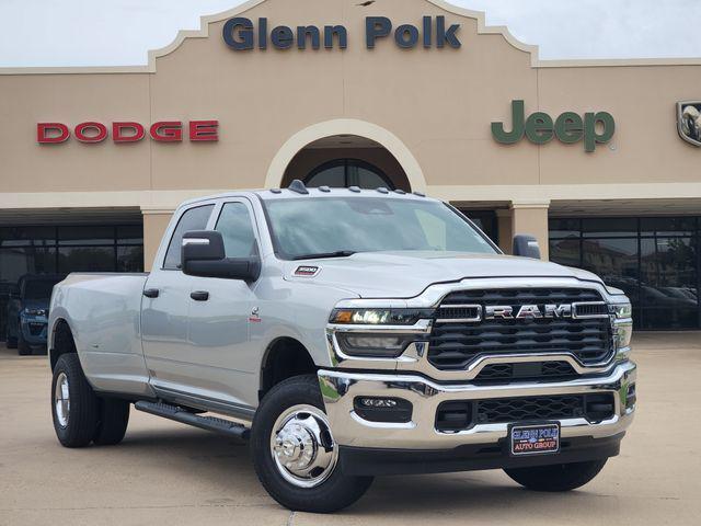 2026 RAM Ram 3500 RAM 3500 TRADESMAN CREW CAB 4X4 8 BOX