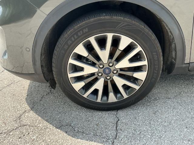 2020 Ford Escape Titanium Hybrid