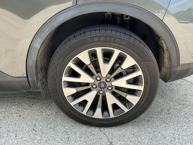 2020 Ford Escape Titanium Hybrid