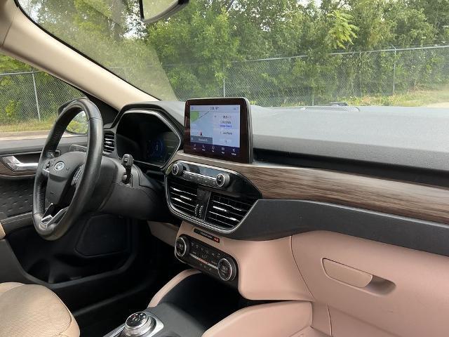 2020 Ford Escape Titanium Hybrid