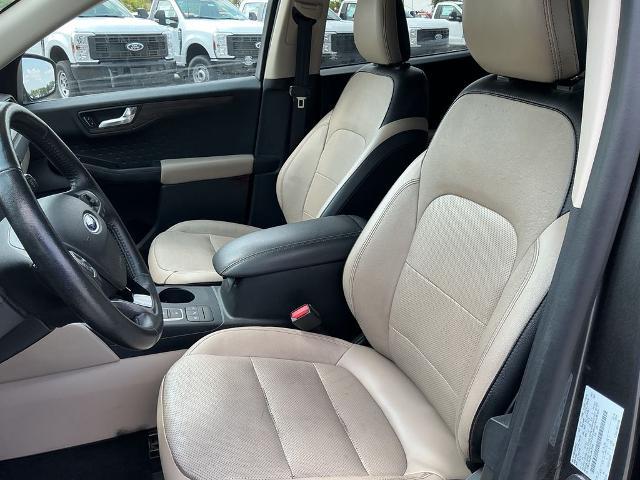2020 Ford Escape Titanium Hybrid