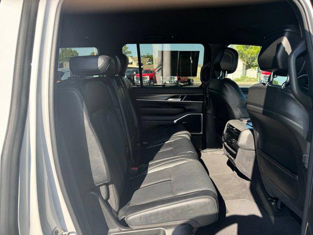 2023 Jeep Wagoneer Series III 4x4