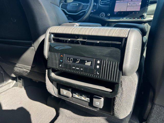2023 Jeep Wagoneer Series III 4x4