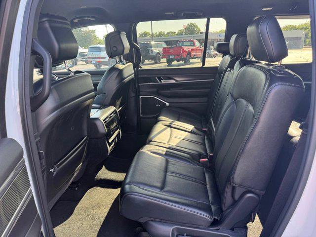 2023 Jeep Wagoneer Series III 4x4