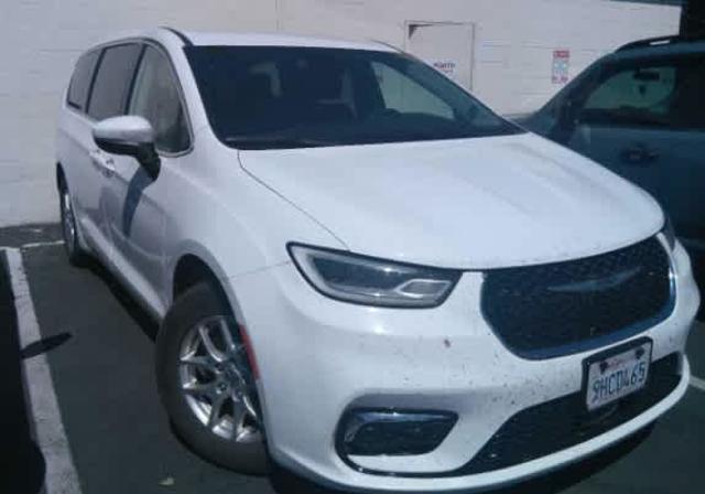2023 Chrysler Pacifica Touring L for sale in Medford, OR