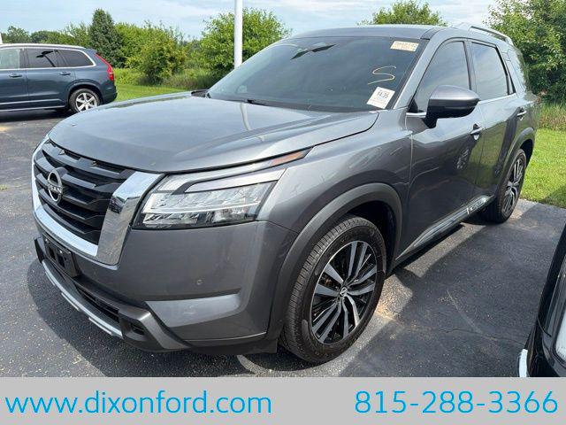 2023 Nissan Pathfinder Platinum 4WD for sale in Dixon, IL