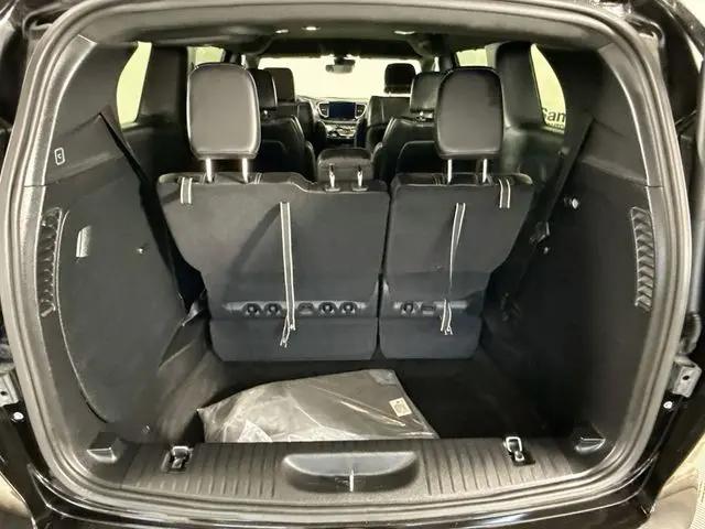 2026 Chrysler Pacifica Select AWD
