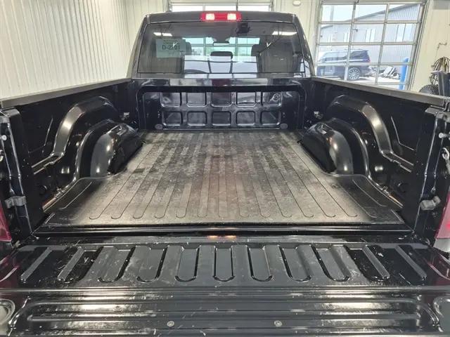 2022 Ram 1500 Classic Warlock Quad Cab 4x4 64 Box