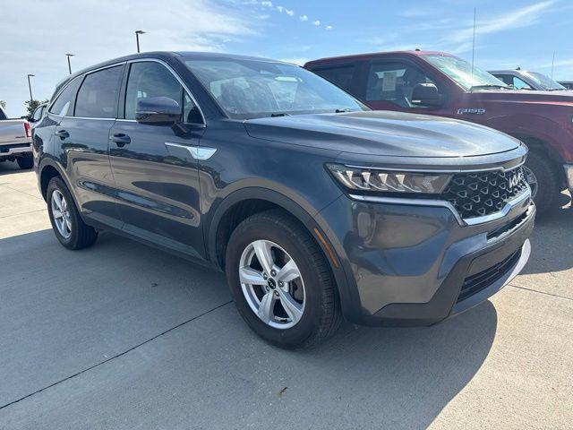 2022 Kia Sorento LX for sale in Indianola, IA