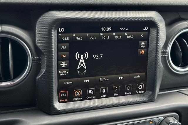 2021 Jeep Gladiator Overland