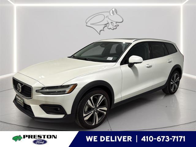 2025 Volvo V60 Cross Country Plus, B5 AWD Gas (mild hybrid) for sale in Hurlock, MD