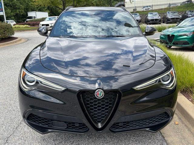 2023 Alfa Romeo Stelvio Estrema AWD 2023 Alfa Romeo Stelvio Estrema AWD