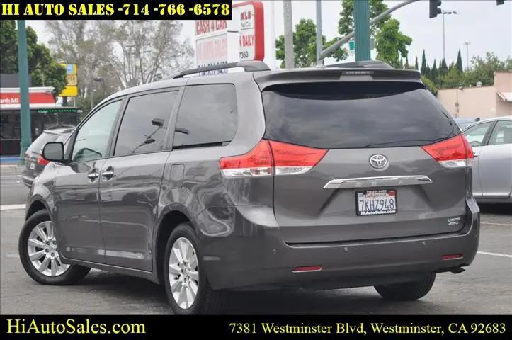 2013 Toyota Sienna XLE 7 Passenger