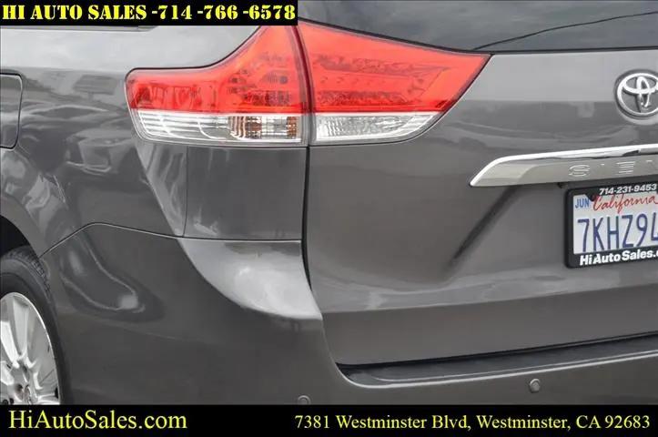 2013 Toyota Sienna XLE 7 Passenger